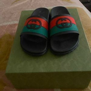 Gucci slides